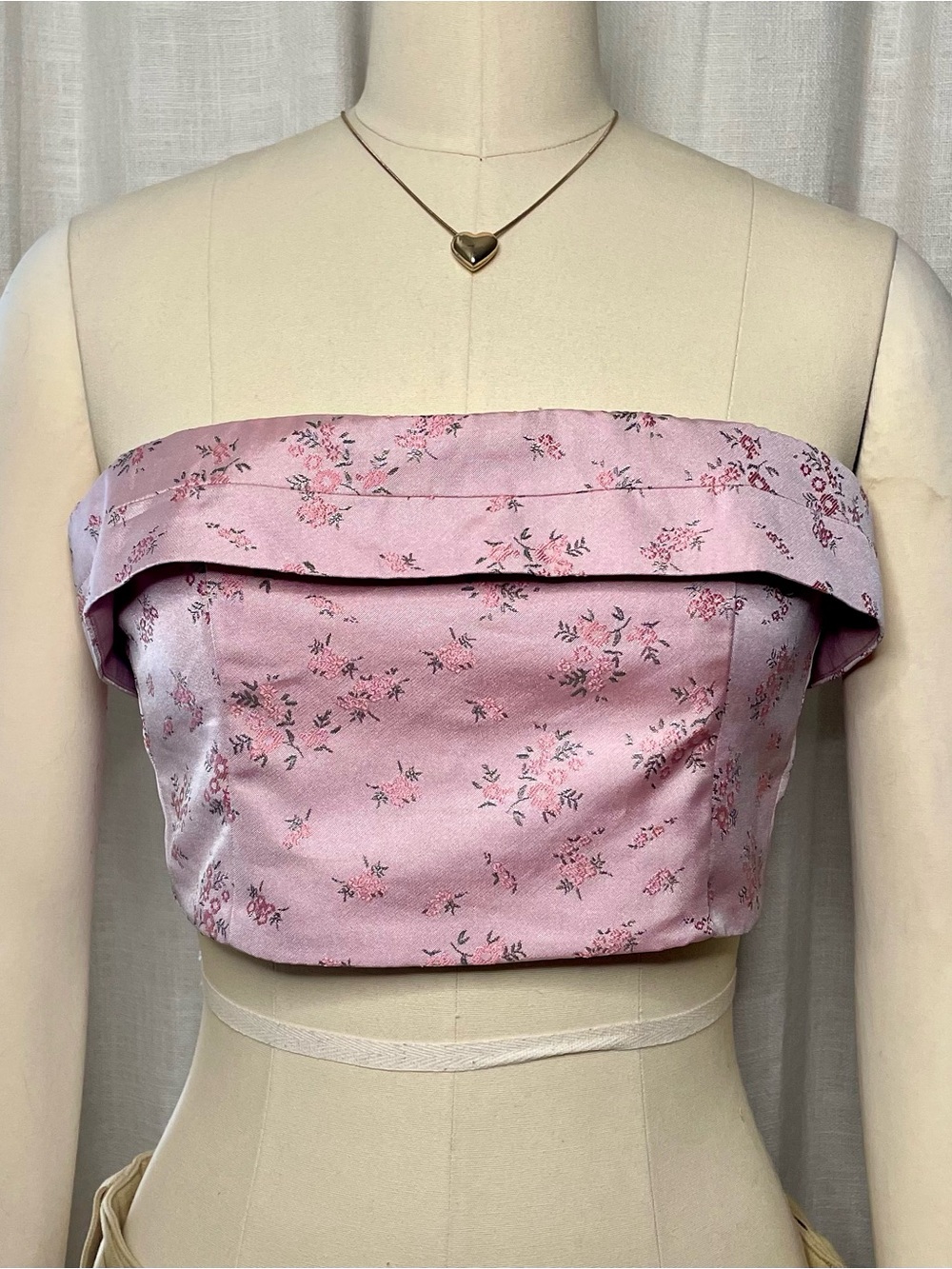 💐Altar'd State - Pink Floral Satin Strapless Fold-Over Crop Top Size XS